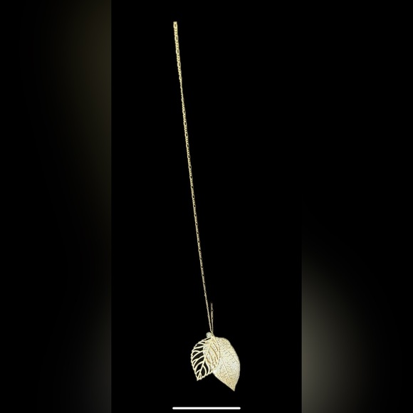 Gold Coloured Leaf Necklace Long - Picture 3 of 4